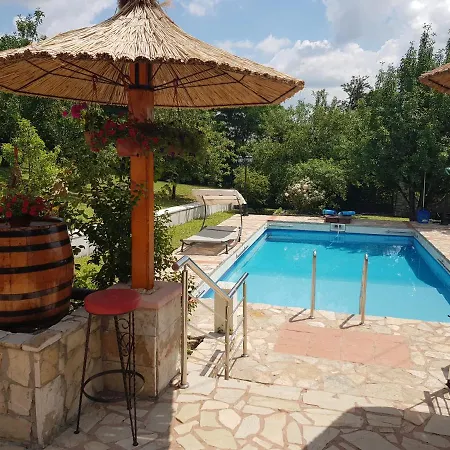 Pekec * Mala Mostanica