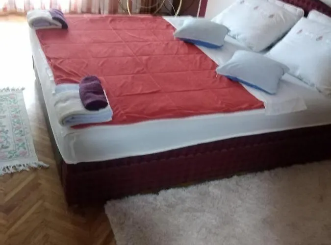 빌라 Pekec Mala Mostanica